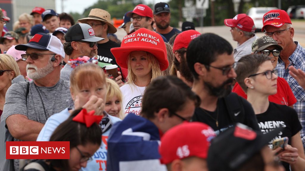 Donald Trump: Crowds gather for Tulsa rally despite coronavirus fears