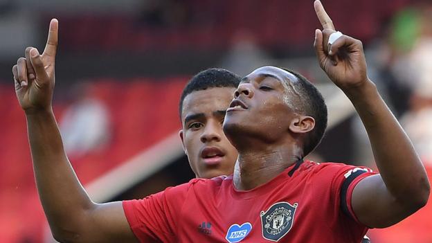 Manchester United 3-0 Sheffield United: Anthony Martial hat-trick sinks Blades