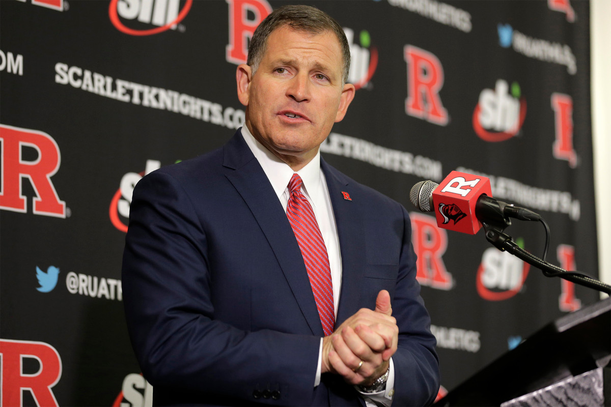 Rutgers' Greg Schiano mum on whether college football should play