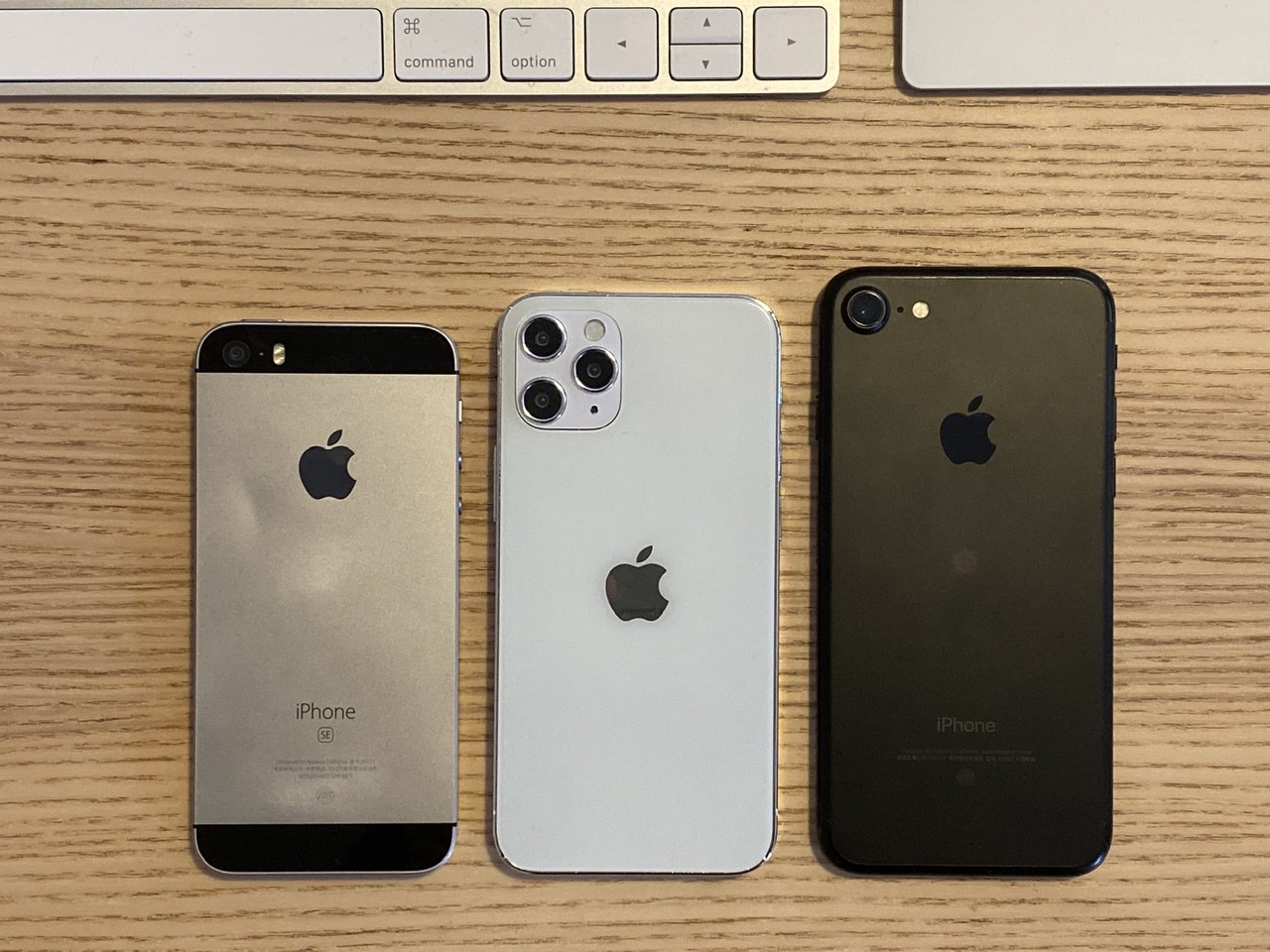 5.4-Inch iPhone 12 Model Size Compared to Original iPhone SE and iPhone 7