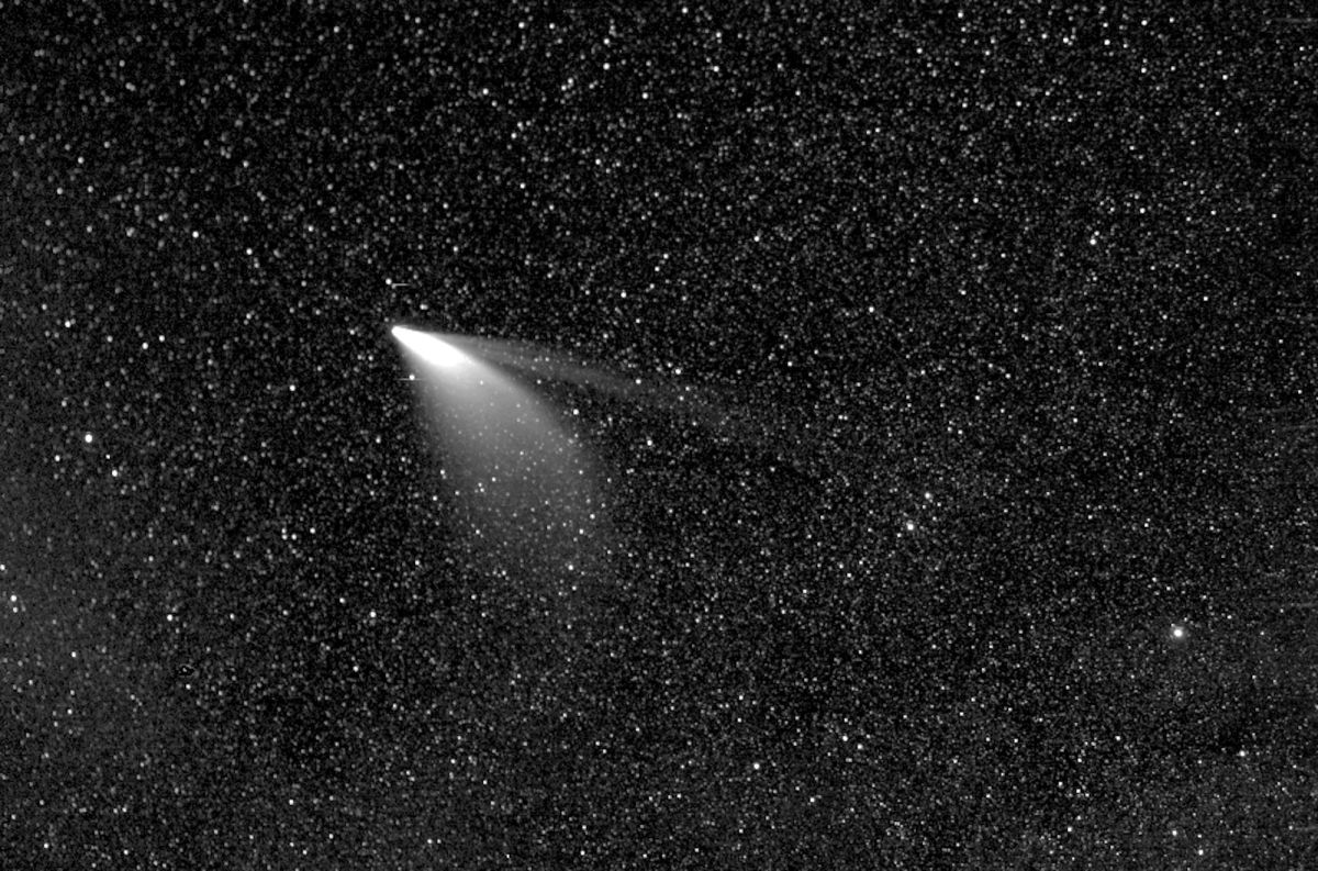 See Comet NEOWISE online tonight in a Slooh webcast