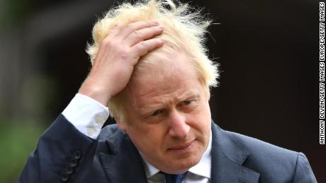 Boris Johnson is trying to control the British schools crisis as political disaster approaches