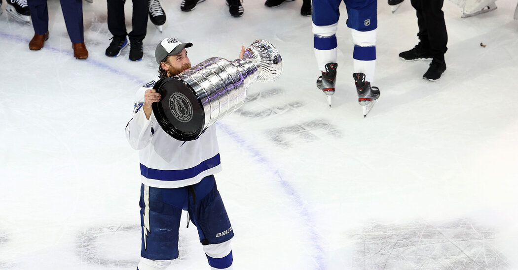 Tampa Bay Lightning wins the Stanley Cup in the pandemic bubble
