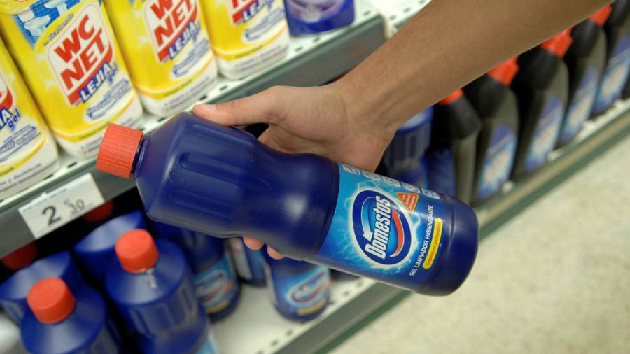 Unilever is spending 1 billion euros cutting off fossil fuels from detergents