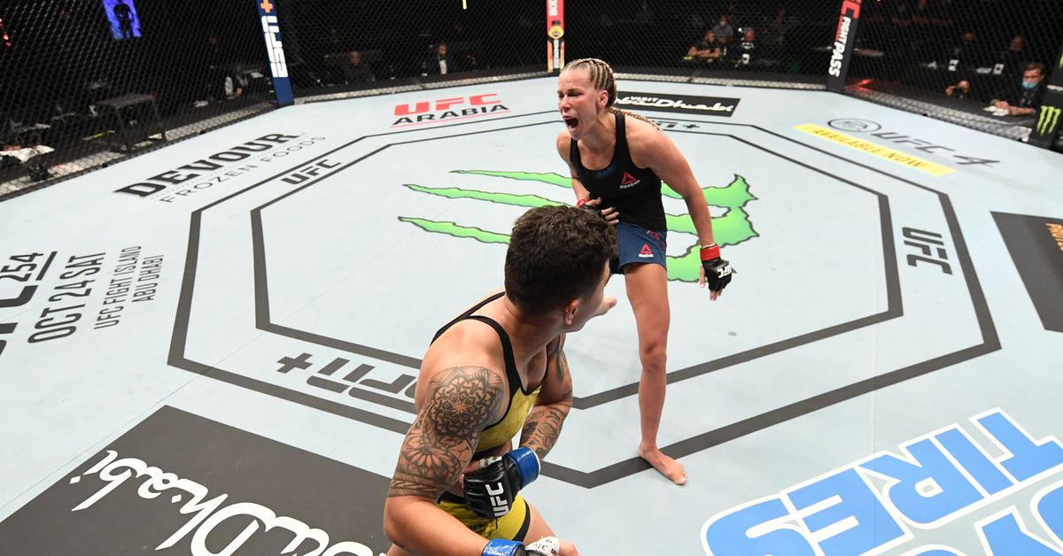UFC Fight Island 6 results: Andrade stops Chookagian with body shots, Crute clobbers Bukauskas