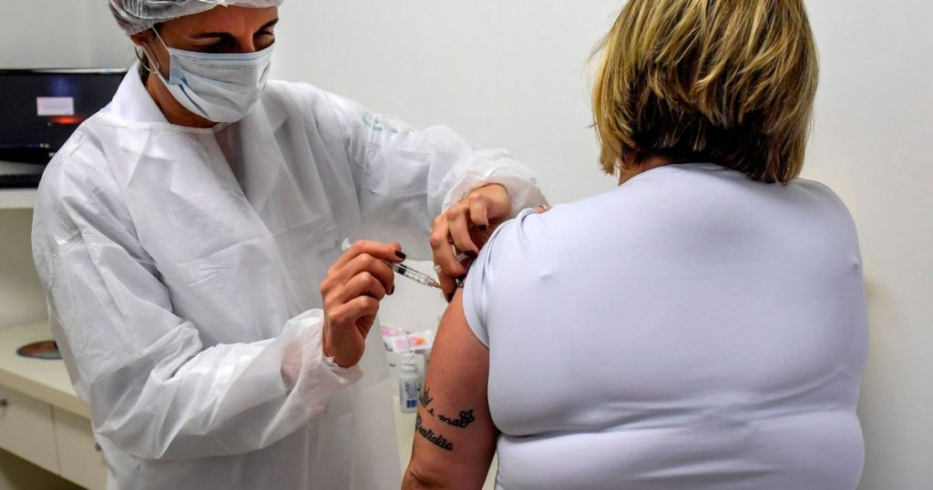 How will the coronavirus vaccine be rolled out with general practitioners within 10 days