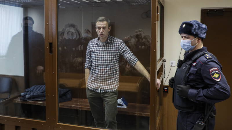 European Union sanctions against four senior Russians for Navalny's detention