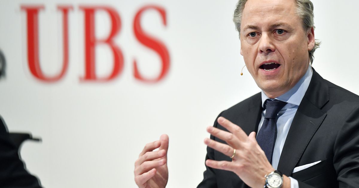 "UBS Swiss bank wants to drastically increase the amount of bonuses" |  Financial issues