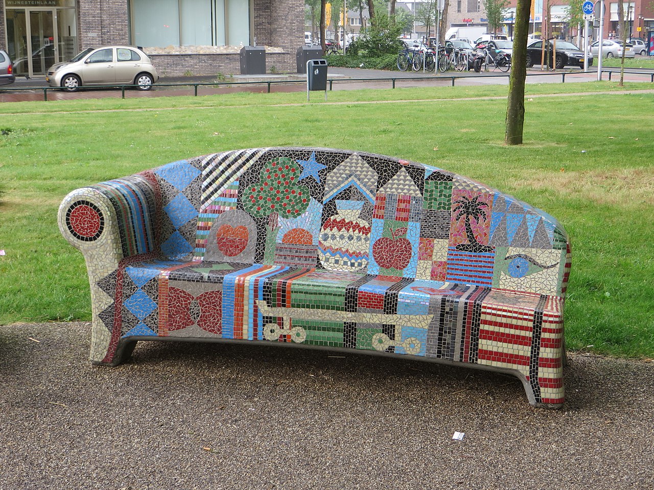 Utrecht's mysteries: What do those mosaic seats do in Utrecht?