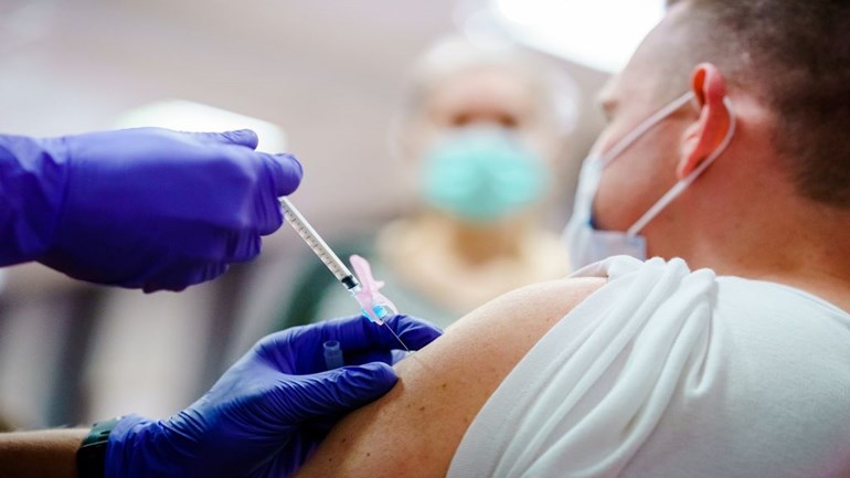 Huisartsen in Zeeland zijn al begonnen met het vaccineren tegen het coronavirus. Foto: ANP