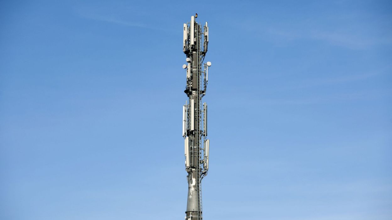 The municipality revokes permits for GSM antennas