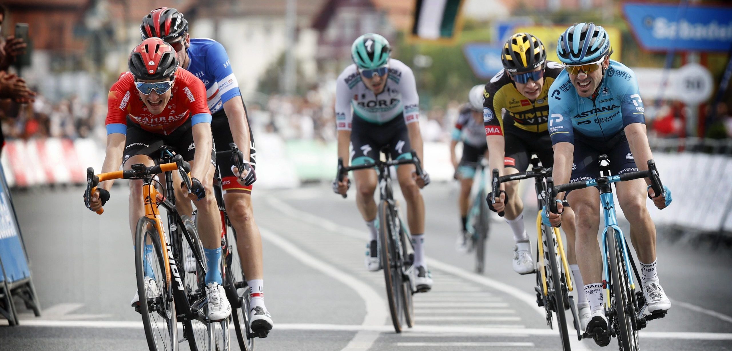 Ion Izagirre chasing the podium at the Tour de Romandie