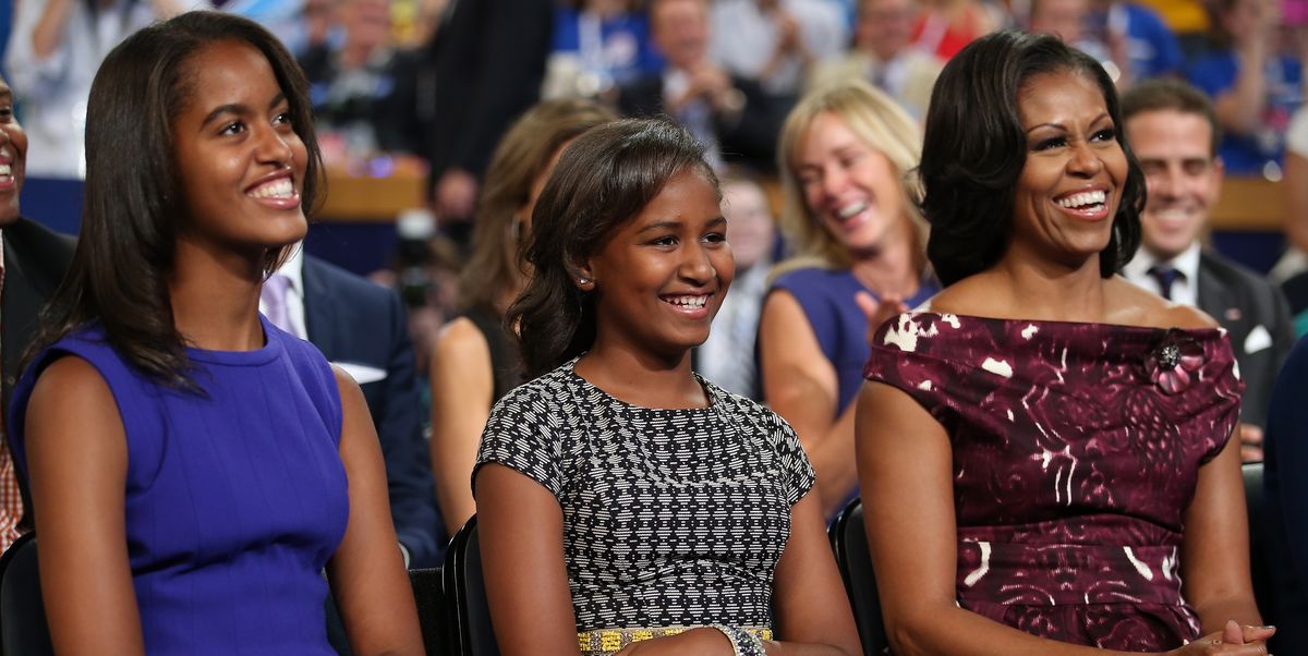 These two actresses play Sasha and Malia Obama in the series The First Lady