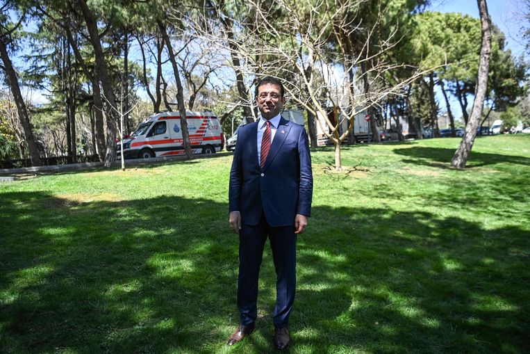 Prosecutors are calling for the Mayor of Istanbul to be imprisoned for insulting the Electoral Council