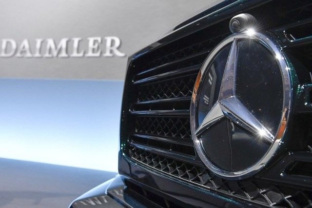 Daimler cuts the dealer network