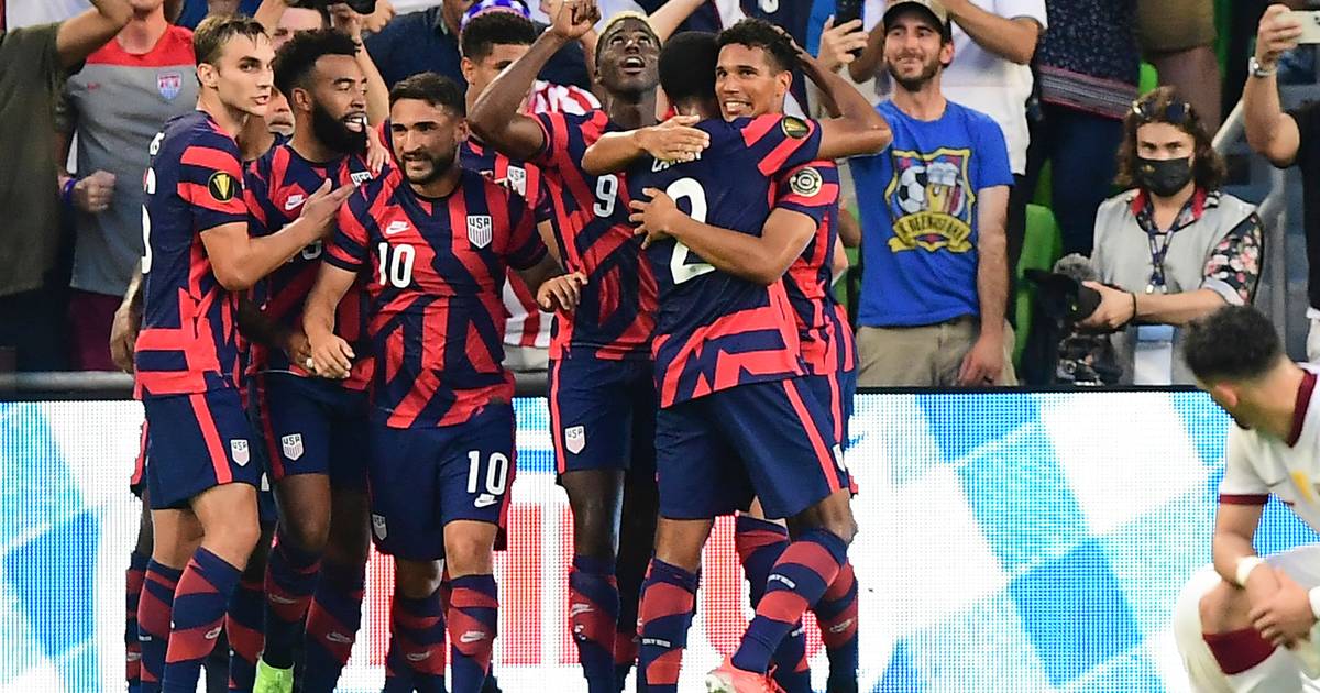 America and Mexico qualify for the Gold Cup final  sports