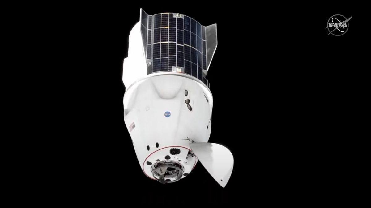 Astronauts put their SpaceX Dragon spacecraft into orbit before launching a Boeing Starliner