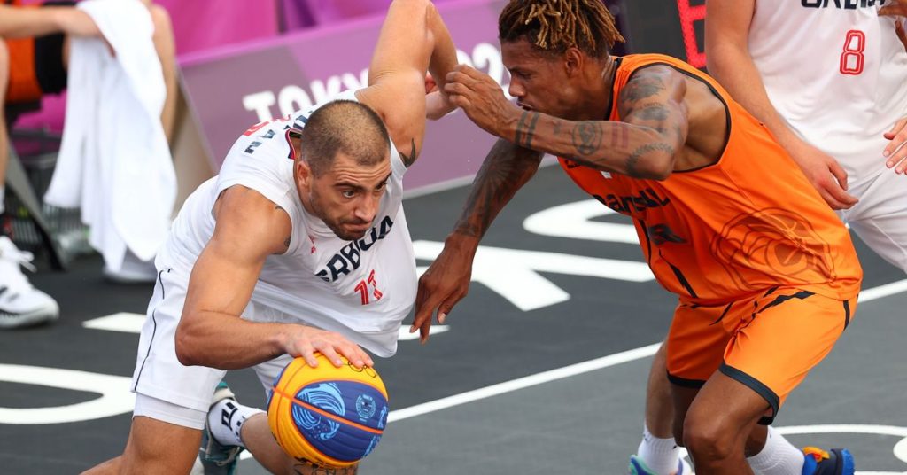 Basketball -3 x 3 - Serbian men keep fit, Japanese women hit France