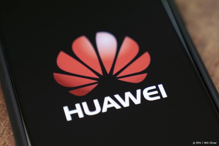 Huawei sees sales falling further due to US sanctions