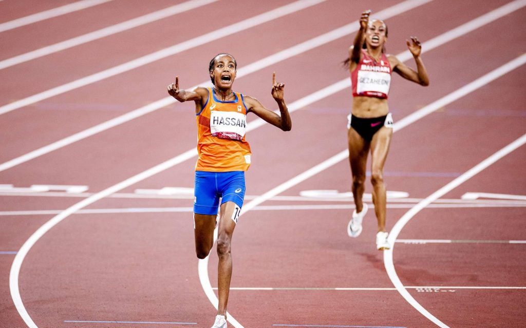 The Netherlands is the first country in athletics.  Sixth place in the Olympic Women's Medal