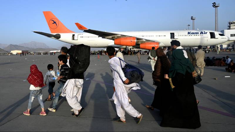 After a day of airport chaos, the evacuation from Afghanistan begins