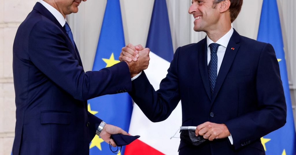 Greek purchase boosts French confidence after 'Anglo-Saxon betrayal'