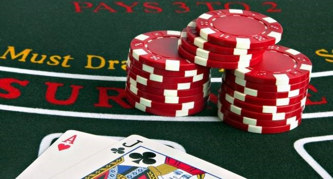 Live Casino Games: How and What Can You Play in Live Casinos?