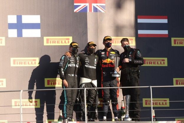 Hamilton sets goals outside F1: 'I'm here for a bigger reason'