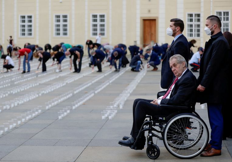 Czech Republic police begin investigation into a possible smokescreen around President Zeman's illness