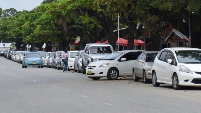Development of a parking policy in the center of Paramaribo
