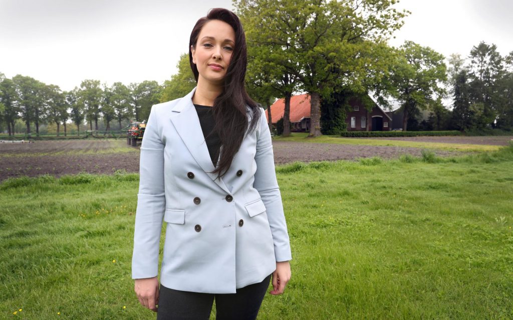 Feminist activist Danielle Tulp of Stadskanaal competes in Ms.  Dutch Universe for Emancipation: ``When I faced discrimination during pregnancy, I unleashed the lioness inside me'