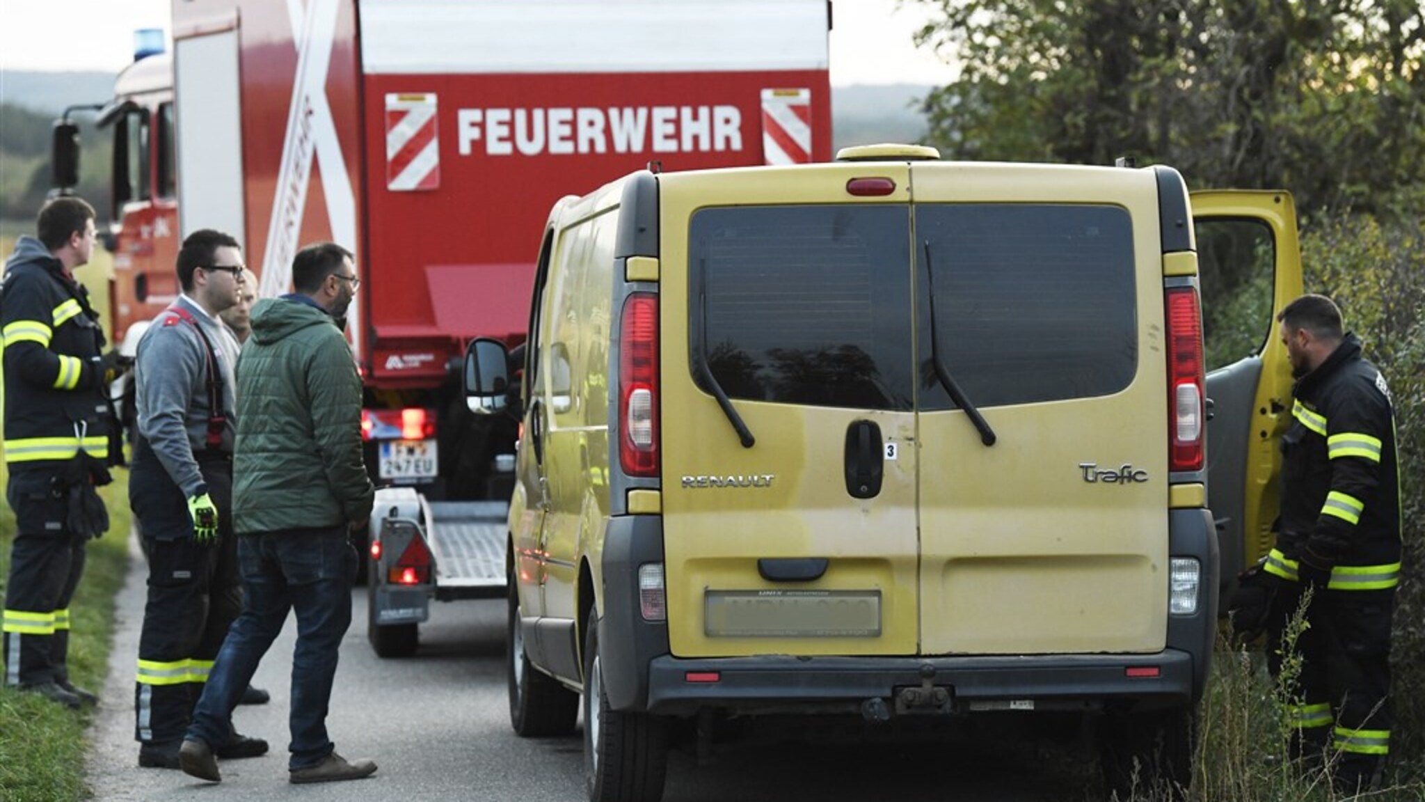 Nearly thirty refugees in a truck in Austria: two died