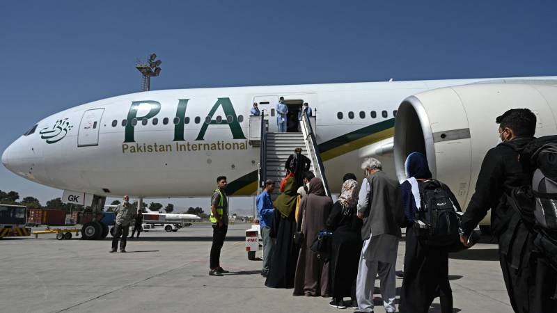 Pakistan International Airlines suspends flights to Kabul, evacuating interpreters is in danger
