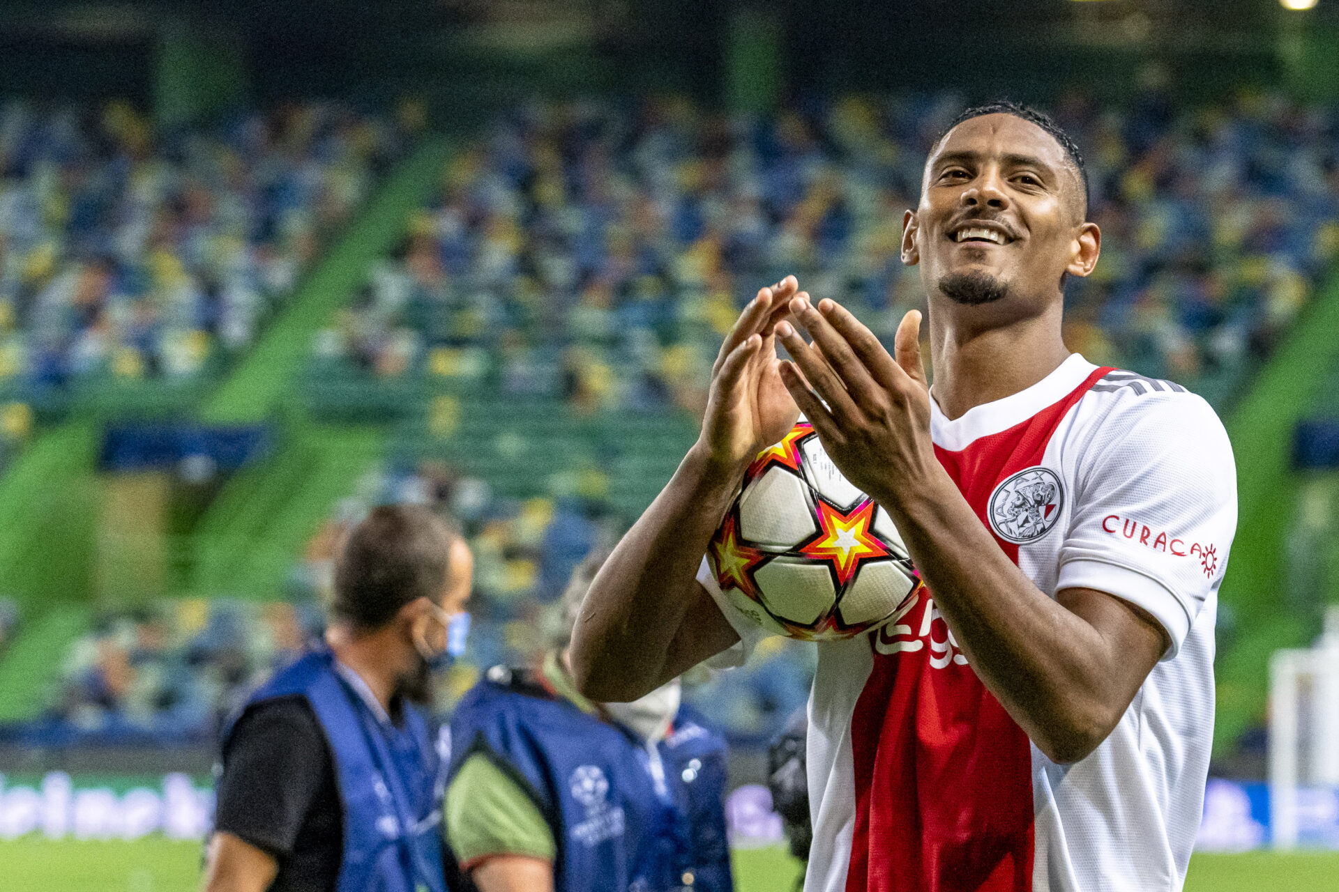 Sebastian Haller in the same row as the Ajax legends after the goal display in Portugal