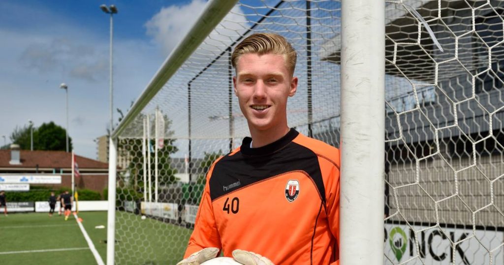 TEC team selects goalkeeper Swaneveld in America |  river football country