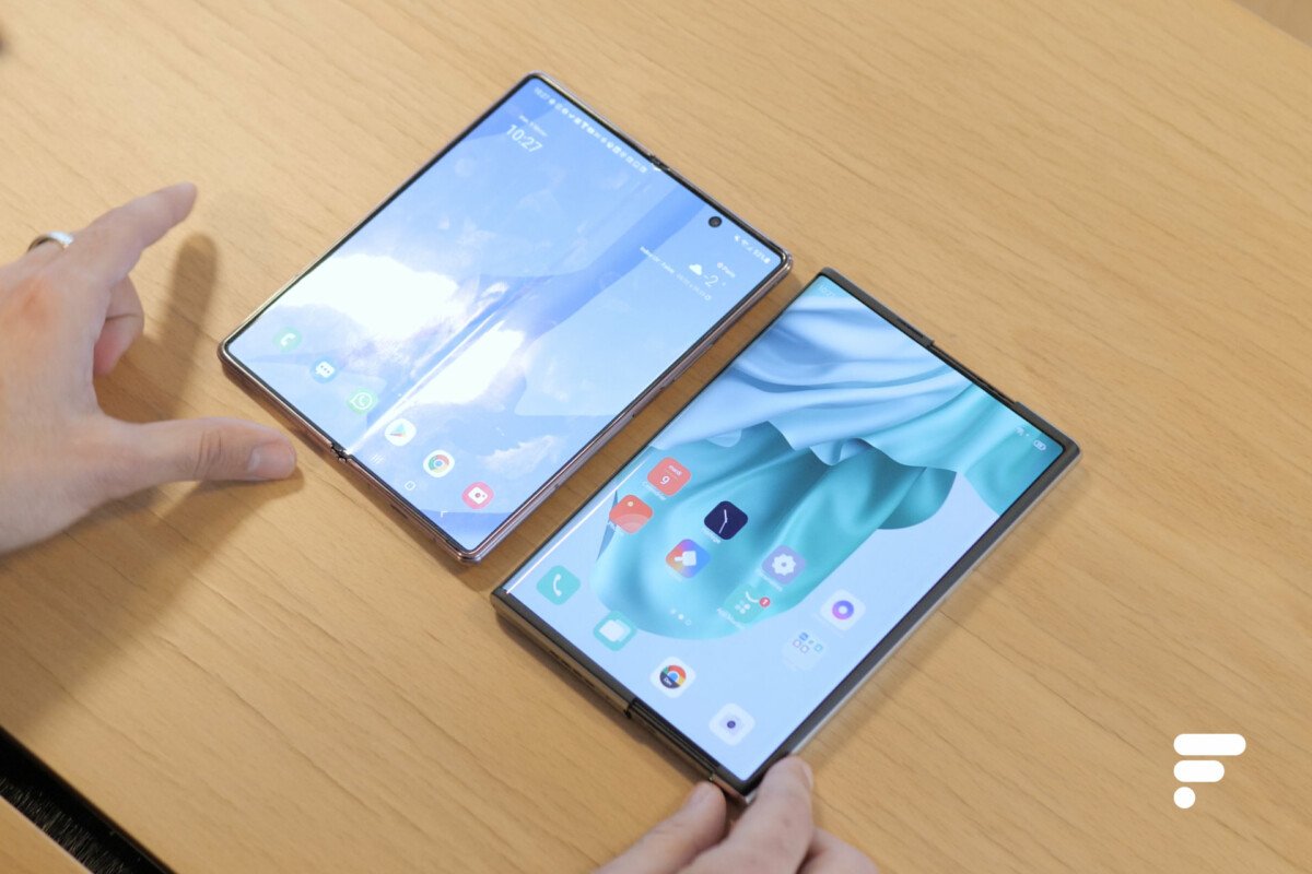 Oppo X 2021 and Samsung Galaxy Z Fold 2