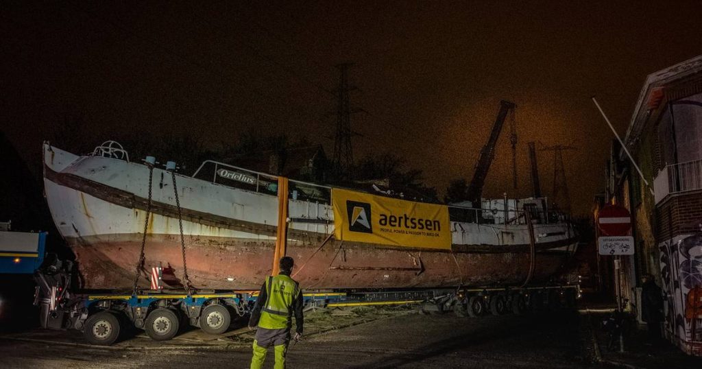 Historic ship recalls the revival of the ghost village of Doel: "This is the transformation" |  Bergen op Zoom