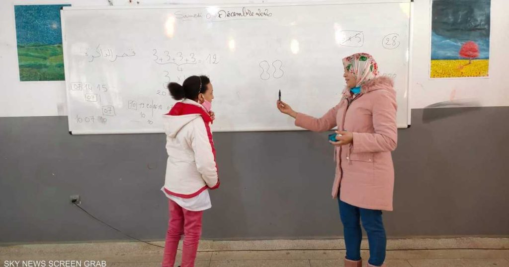 A Moroccan woman becomes "the best teacher in the world" thanks to innovative ways with students
