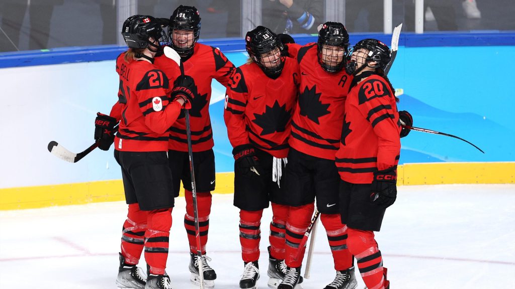 Beijing 2022 |  Canadian women beat USA in ice hockey final