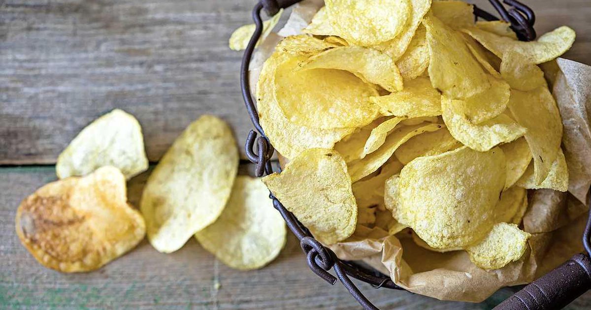 How do potato chips look healthier than olive oil?  † Stories behind the news