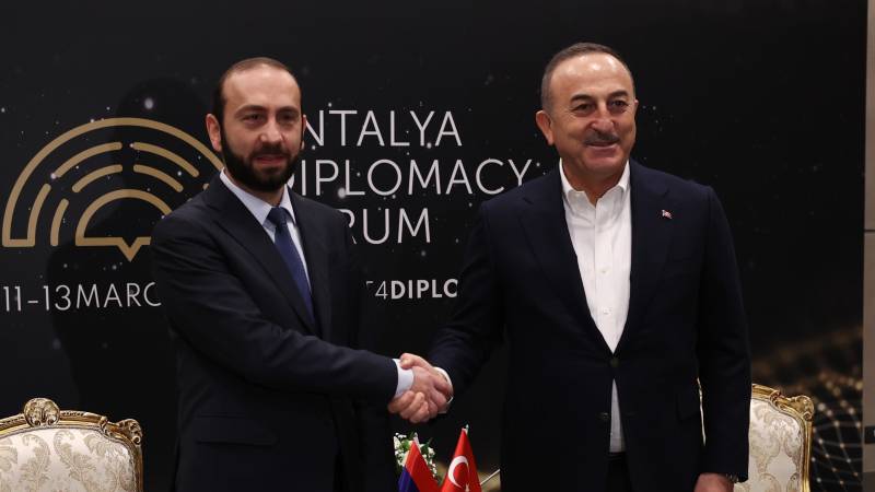 Turkey, Armenia positive after talks on normalization of relations