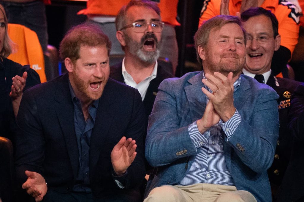 Prince Harry watches basketball with the Dutch king at Invictus Games