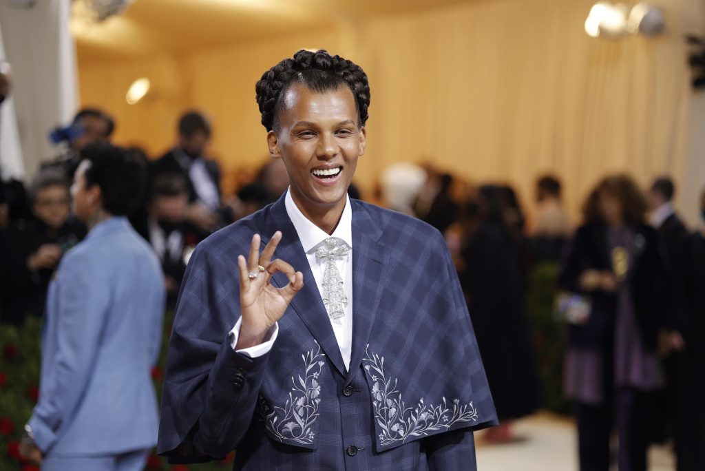 'Conquer the United States, Stromae': Paul van Havre shines as a global star on the red carpet of the prestigious Met Gala in New York