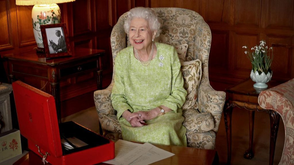 Queen Elizabeth is to date the second longest-reigning woman ever |  Currently