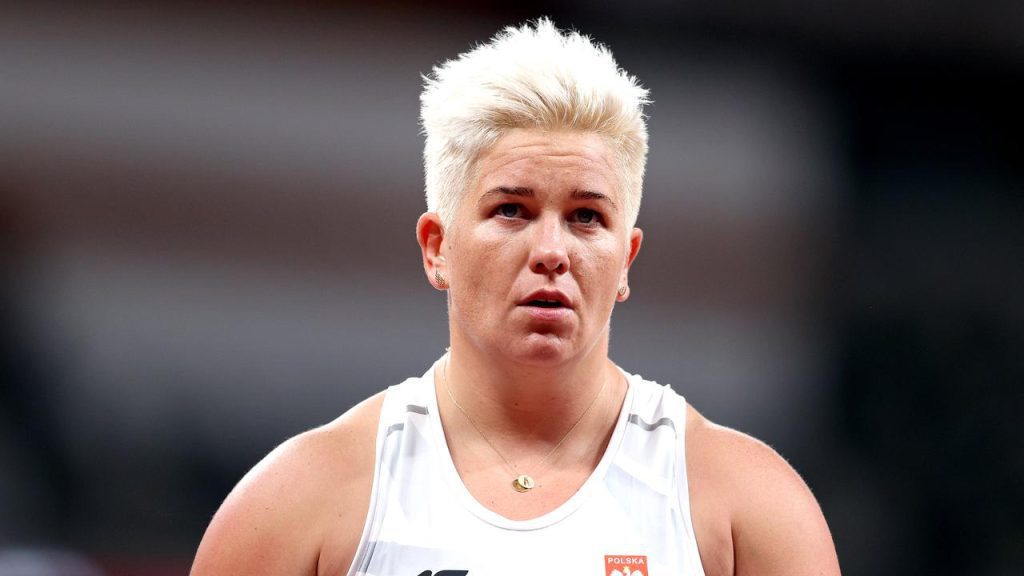 The Olympic hammer thrower must undergo a knife fight after a fight with a car thief |  Currently