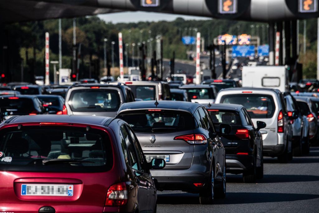 Expect big traffic next weekend towards popular holiday destinations: you stand idly by