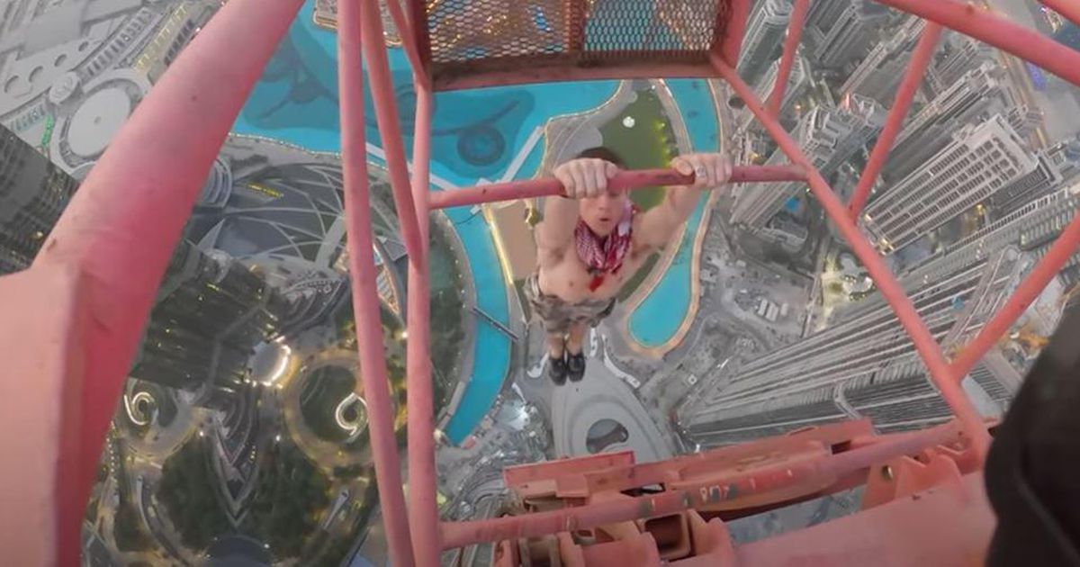 British daredevil pulls a stunt and hangs from the highest crane in Dubai without security |  Abroad