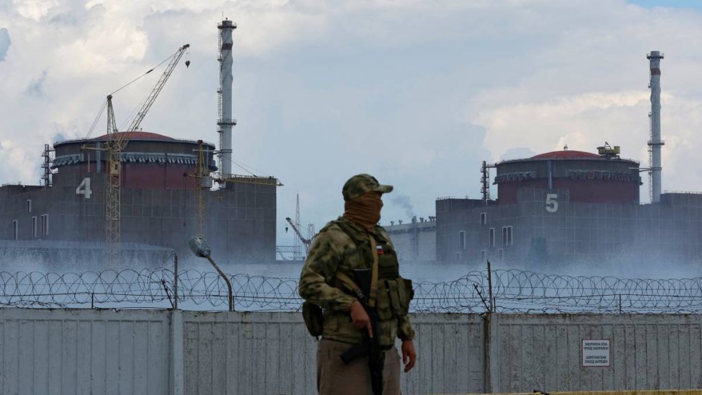 Ukrainian nuclear power cables hit Zaporizhzhya plant with artillery