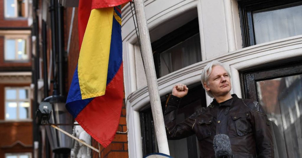 CIA accused of spying on journalists, lawyers during Julian Assange's visits |  Abroad