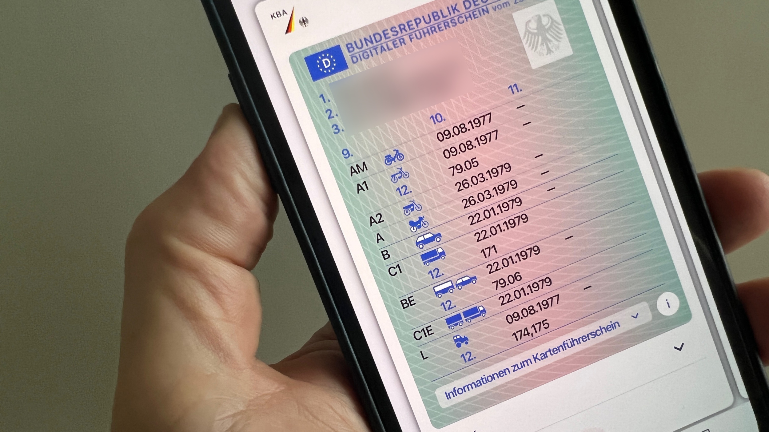 ID wallet app: It's seemingly easy to fake a digital driver's license on a cell phone